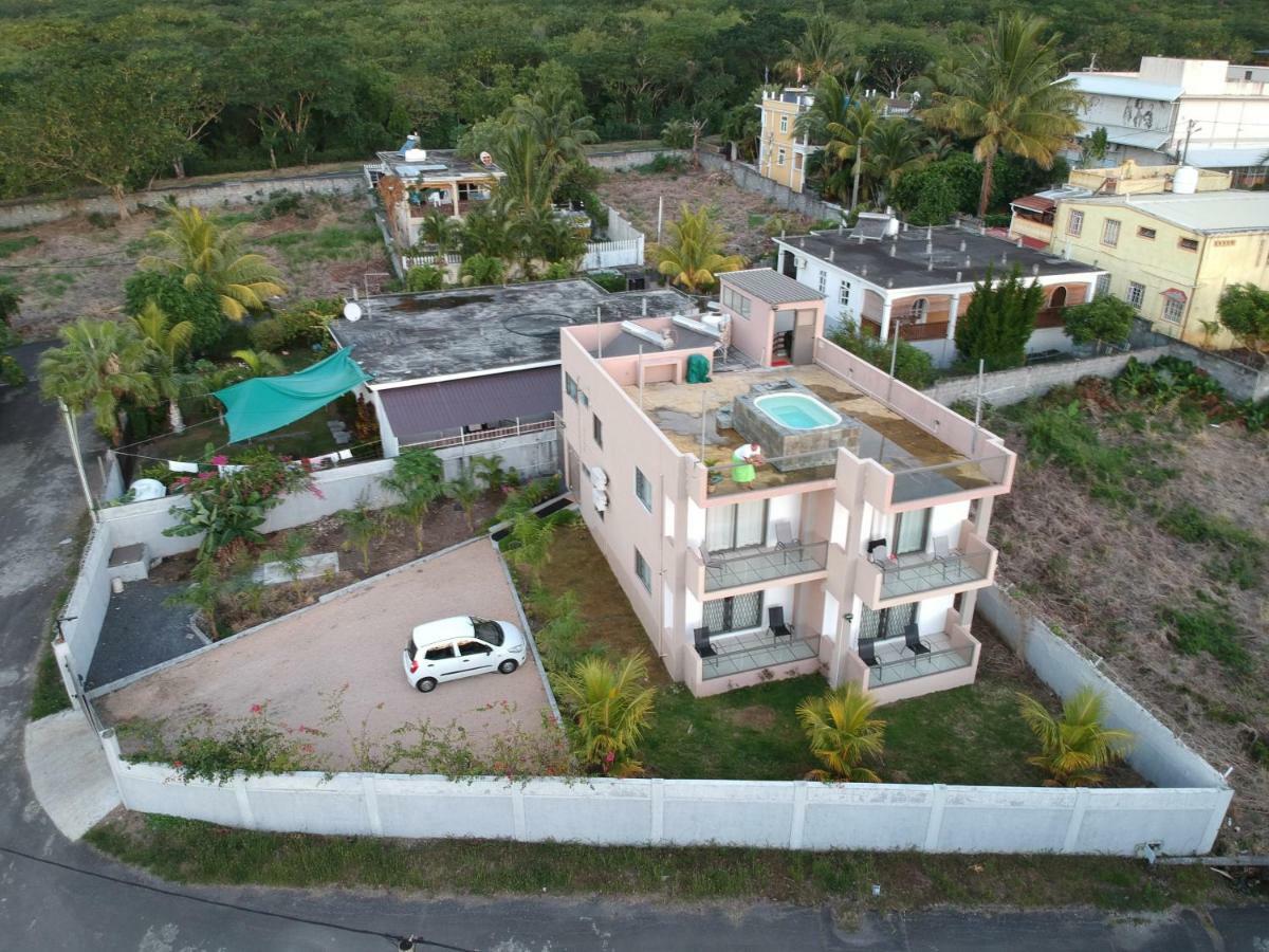 Luxe Exotica Apartments La Gaulette Kültér fotó